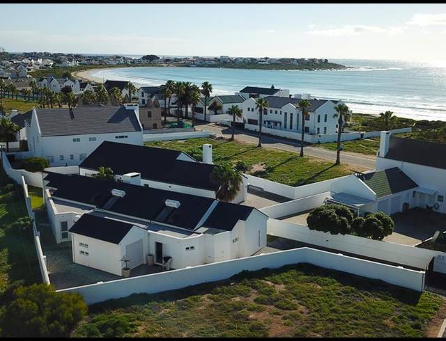 4 BEDROOM HOUSE FOR SALE IN BRITANNIA BAY